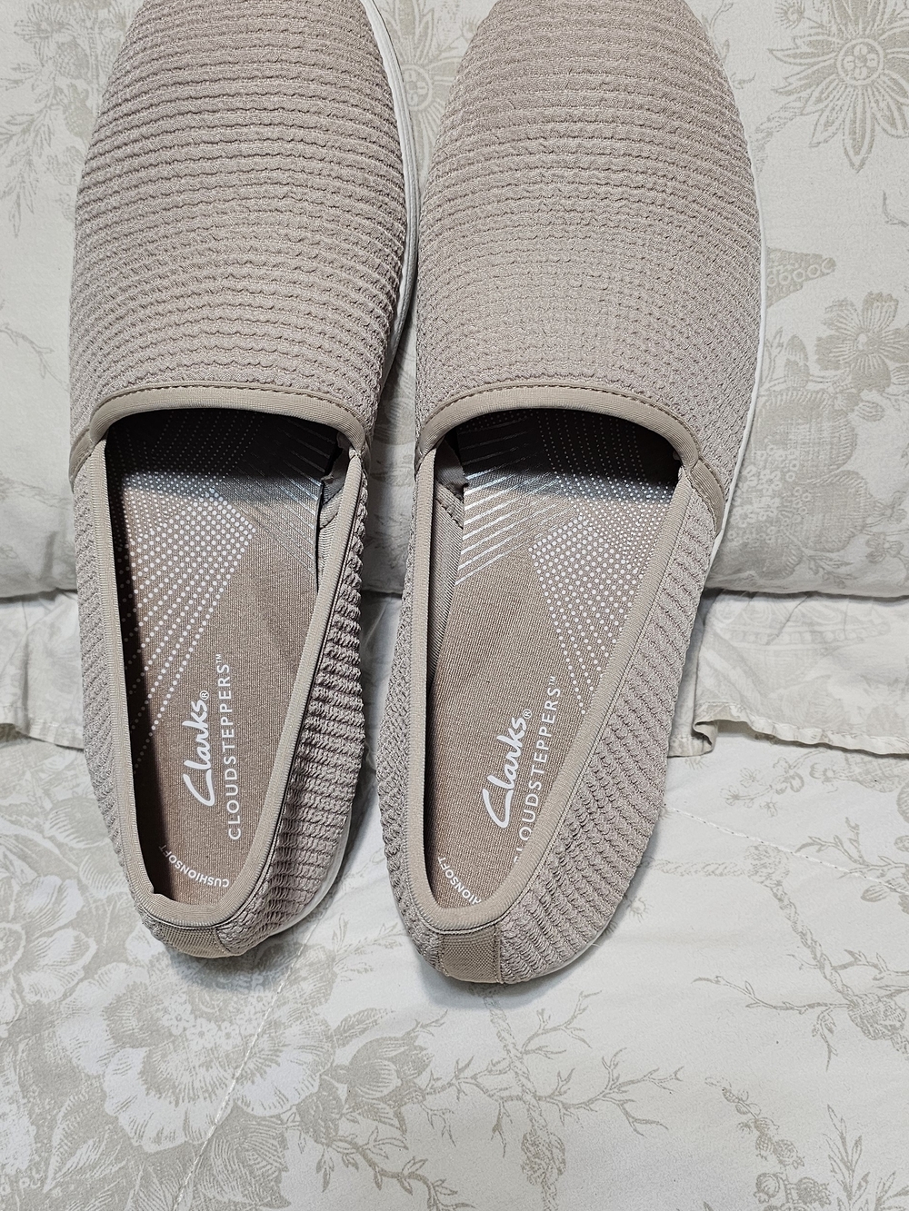 Clarks Cloudsteppers Slip-On Sneakers in Taupe